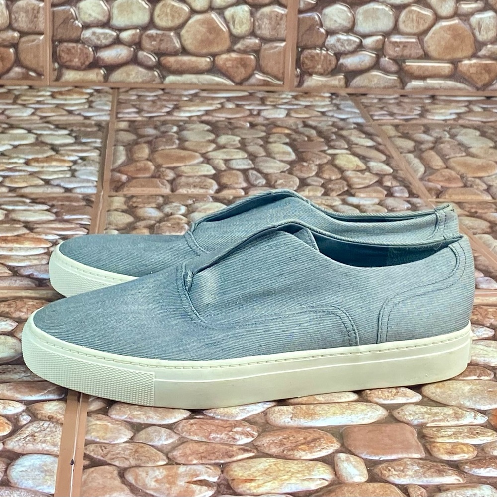 VINCE Nelson Denim Slip On No Lace Sneaker - size 5